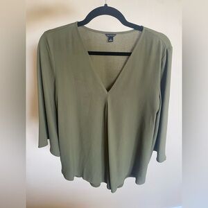 Ann Taylor XS Olive V-Neck Top